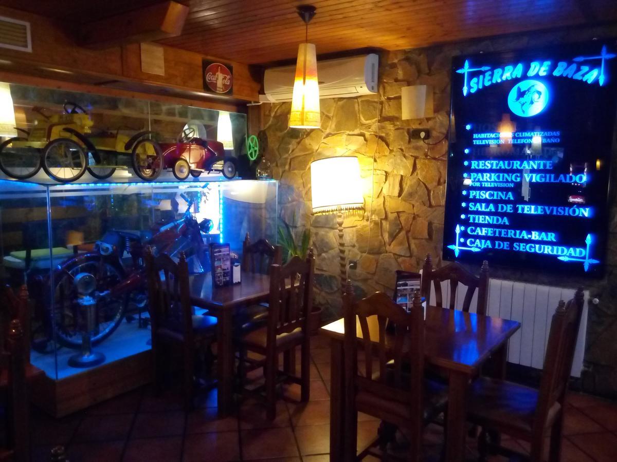 Hostal Sierra De Баса Екстер'єр фото